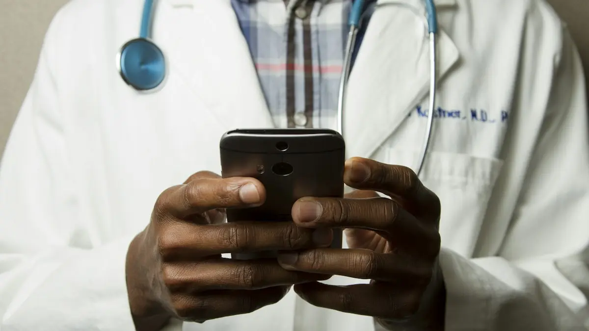 Minsa fortalece la atención especializada para pacientes con leucemia y linfomas en Lima